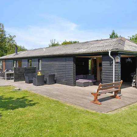 Cozy House Near And Town