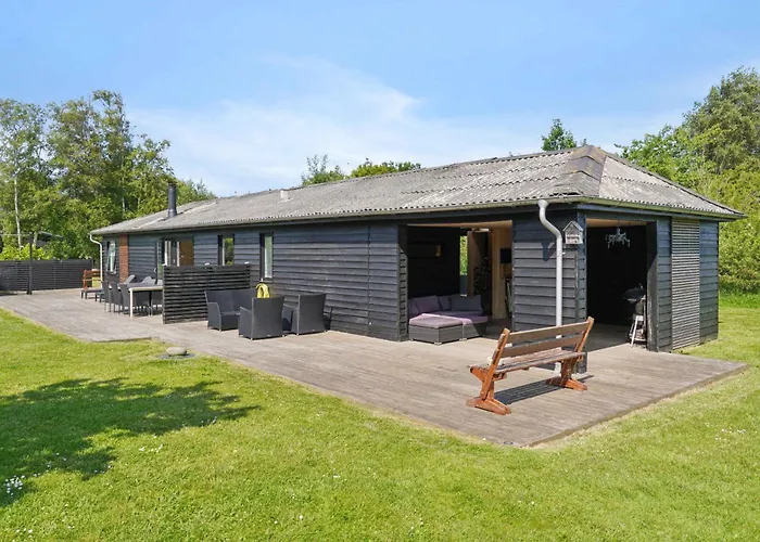 Cozy House Near And Town